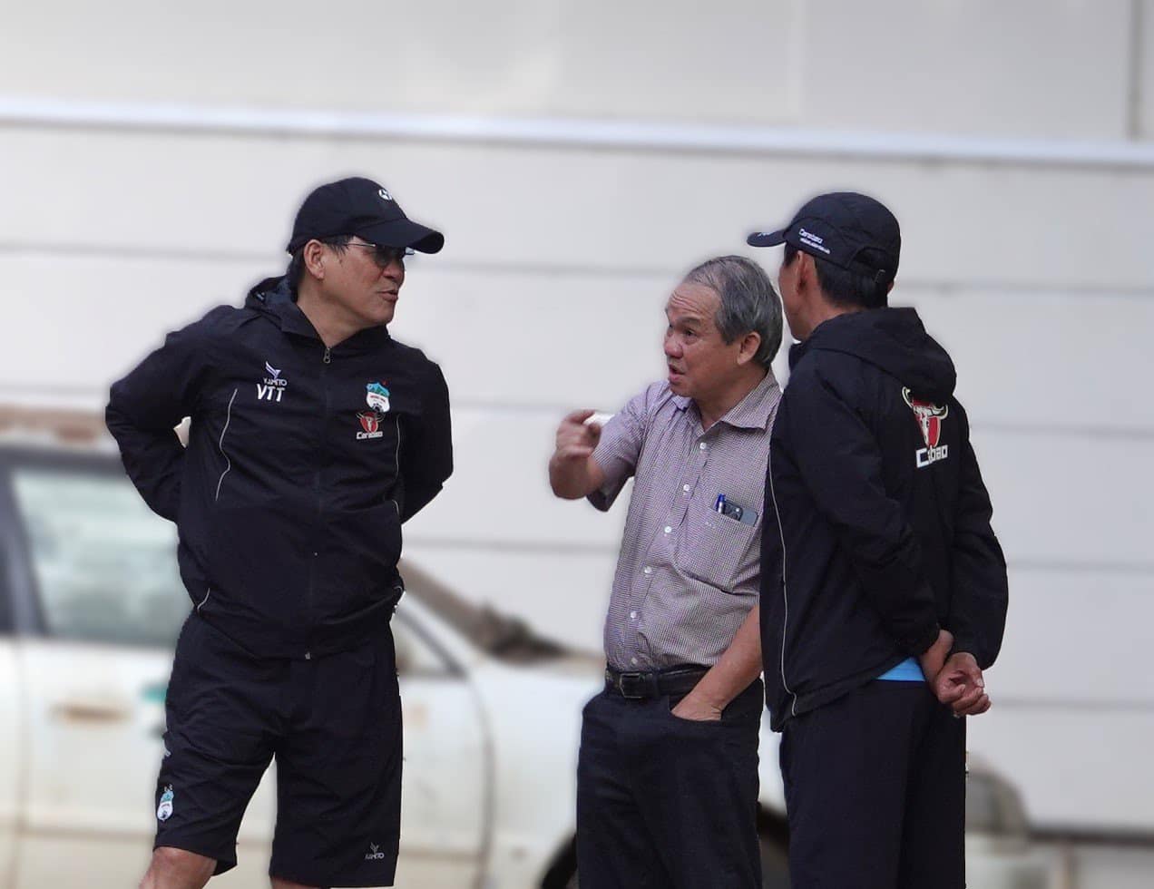 Bầu Đức bắt tay HLV Vũ Tiến Thành, HAGL sẵn sàng tăng tốc ở V-League - Ảnh 2.