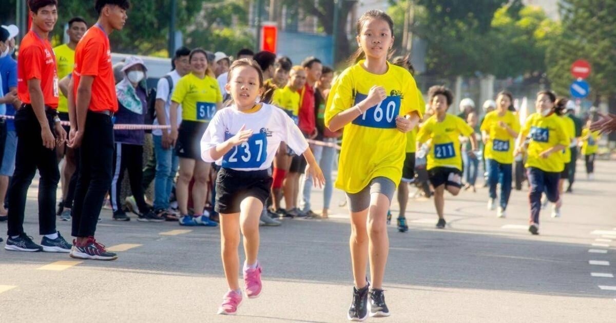 3,000 people participate in Vung Tau coastal run