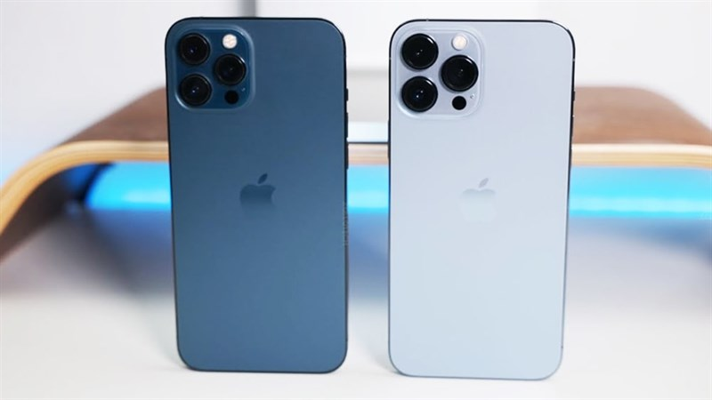 Le choix de l’iPhone 12 Pro Max ou de l’iPhone 13 Pro Max dépend des besoins et des conditions financières de l’acheteur.