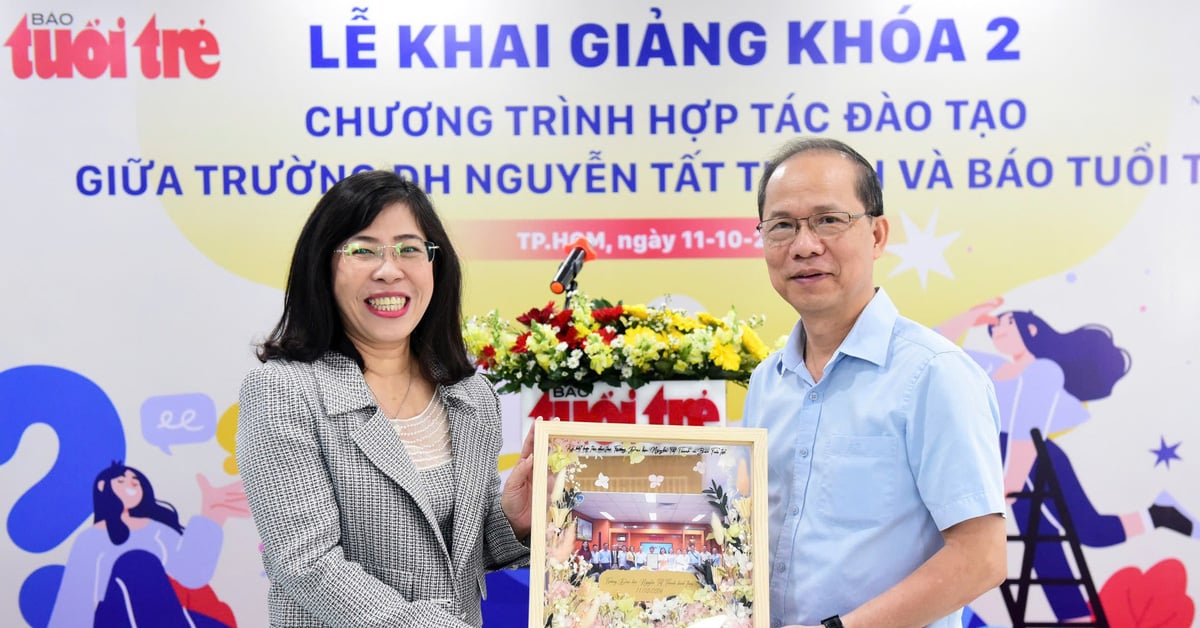 Khai giảng khóa 2 chương trình hợp tác đào tạo giữa báo Tuổi Trẻ và Trường đại học Nguyễn Tất Thành