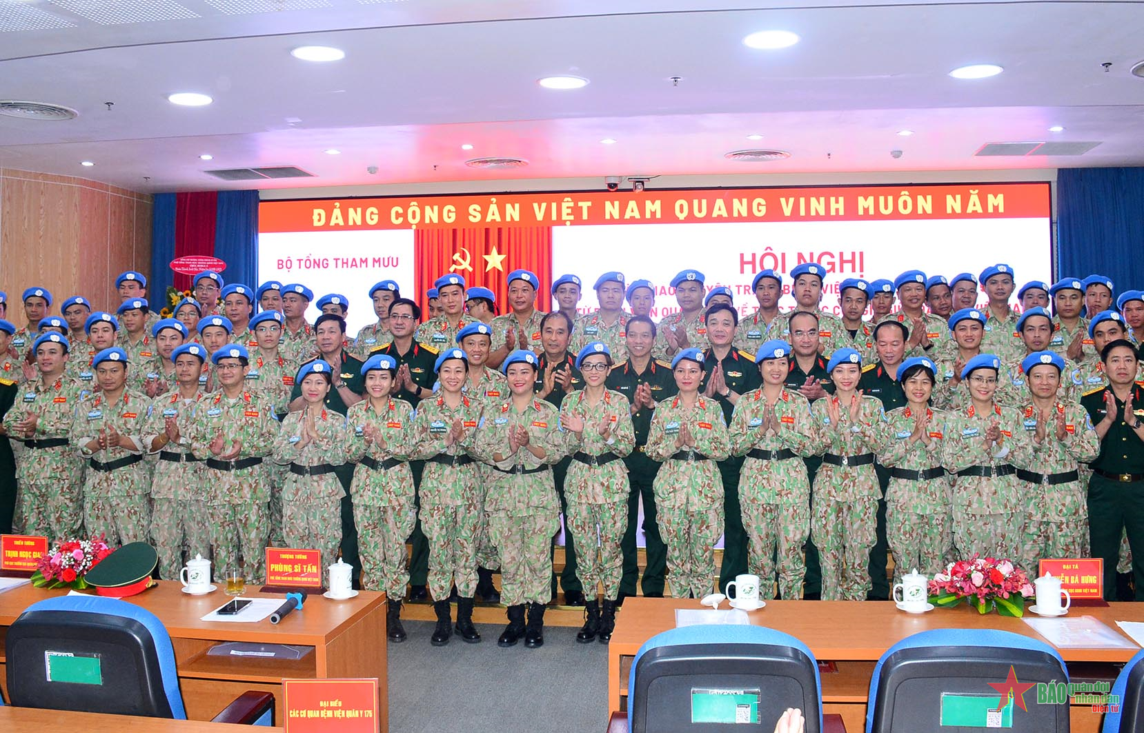 Handing over Level 2 Field Hospital No. 5 to the Vietnam Peacekeeping Department