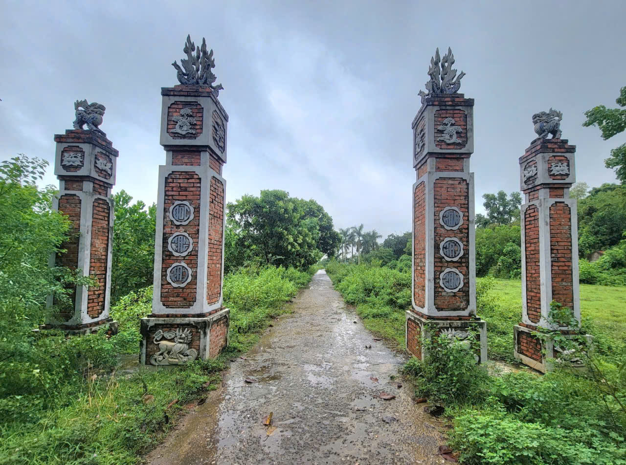 Đền thờ công chúa nước Lào có công lớn huấn luyện voi cho Đại Việt ở Ninh Bình - Ảnh 2.