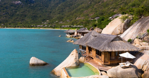 Khách du lịch quay trở lại, Six Senses Ninh Vân Bay, khách sạn Hội An... thoát lỗ