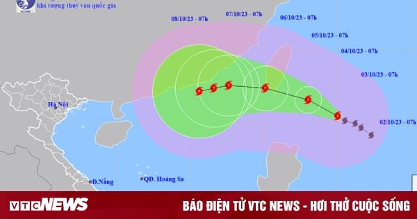 Шторм Коину с порывами более 17 баллов приближается к Восточному морю