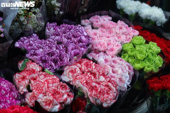 Fresh flowers increase sharply in price on November 20th - 6