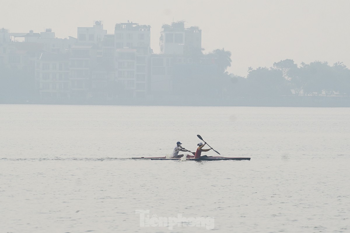 ¿Por qué hay tanta niebla en Hanoi esta mañana? foto 11