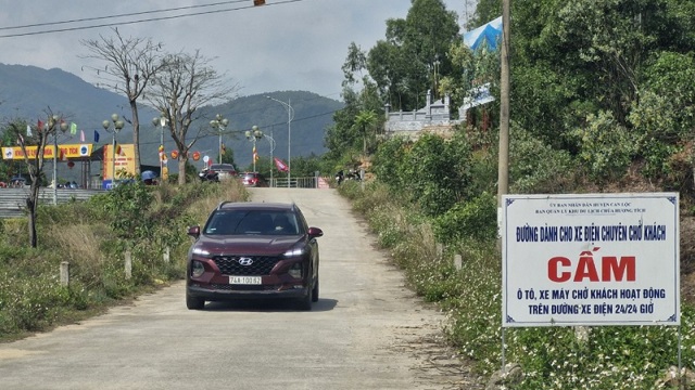 Unzulänglichkeiten im Tourismus-Service-Management der Huong Tich Pagode