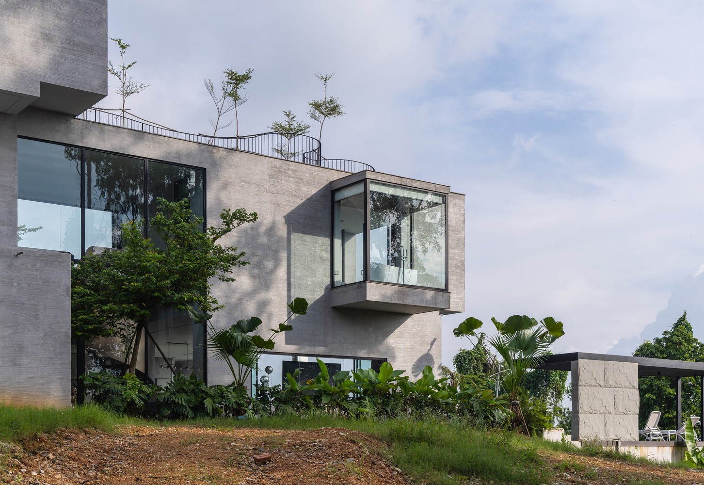 Pintoresca villa en la ladera gracias a una arquitectura única foto 4