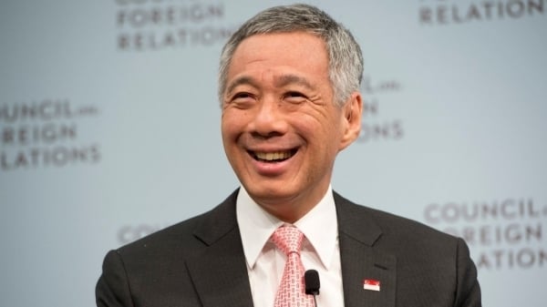 Singapore Prime Minister Lee Hsien Loong and his wife pay an official visit to Vietnam