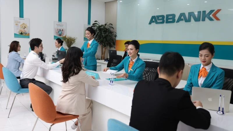 ABBANK บันทึกกำไรก่อนหักภาษี 558 พันล้านดอง