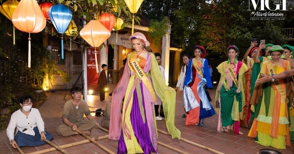 Miss Grand International contestants dance with Vietnamese audiences