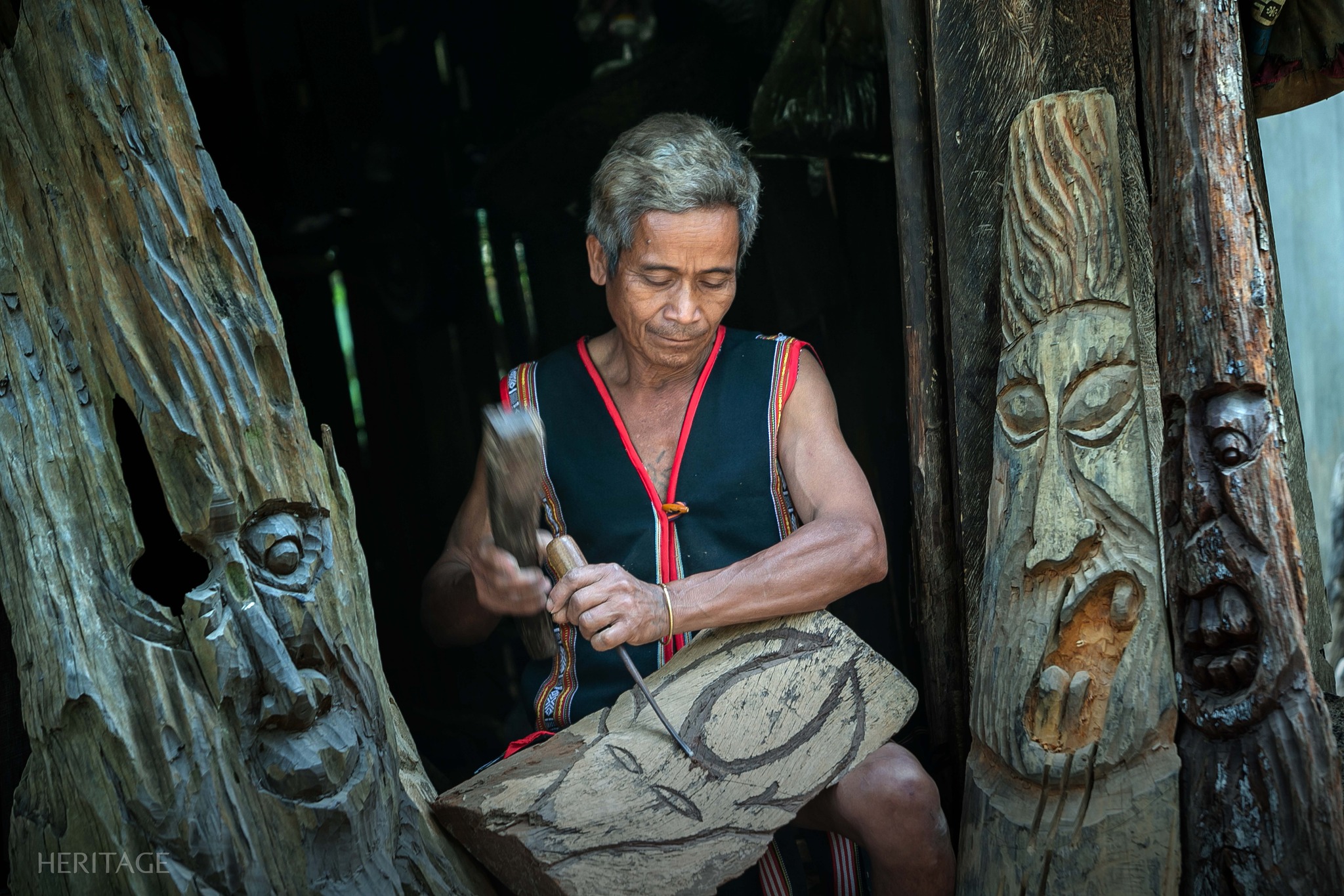 Wooden statues - the beauty in the spiritual culture of the Central Highlands people