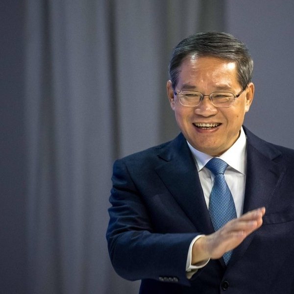 À Davos, le Premier ministre chinois révèle de manière inattendue ses performances économiques