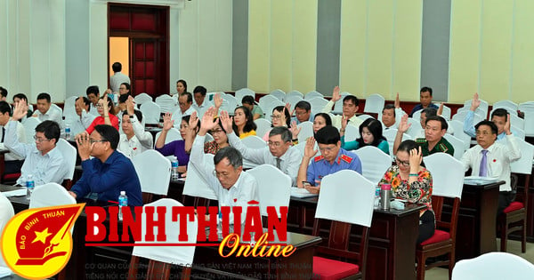 Opening of the 15th Session, 11th Provincial People's Council