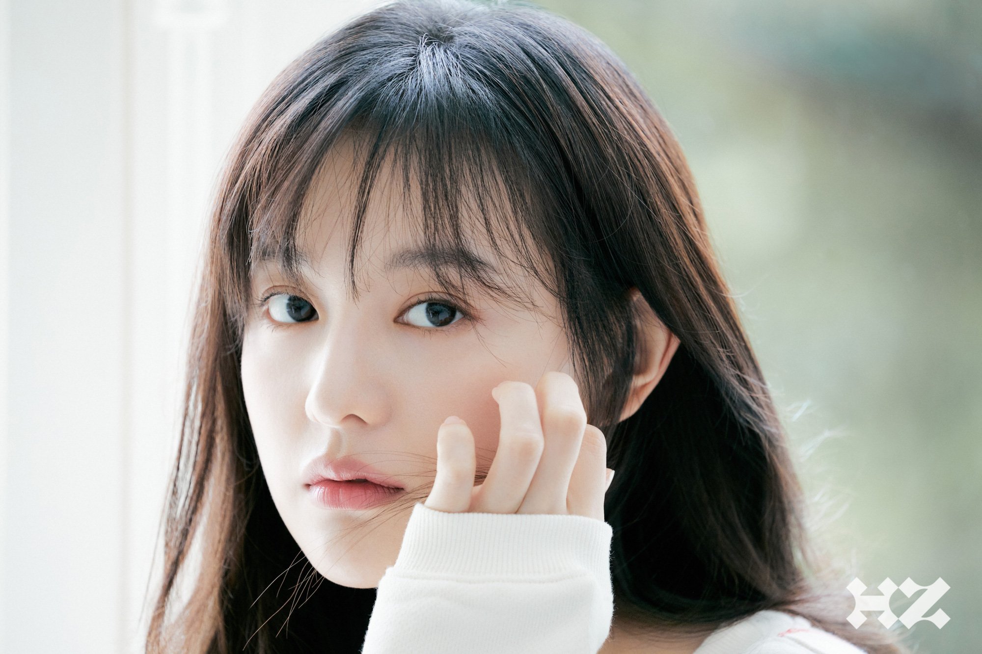 Kim Ji Won cho rằng khiêu vũ là một cách tuyệt vời để kiểm soát cân nặng - Ảnh: SOOMPI