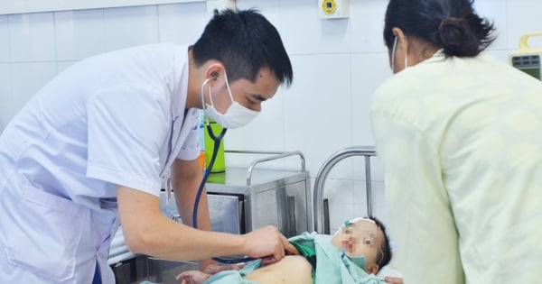 3 year old child in critical condition due to acute diarrhea