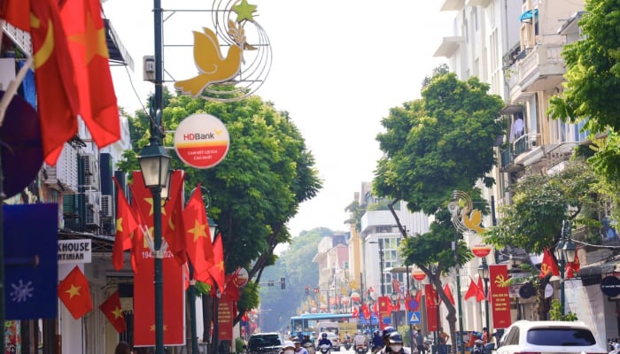 Las calles de Hanoi están llenas de pancartas y lemas que celebran el Día Nacional el 2 de septiembre.