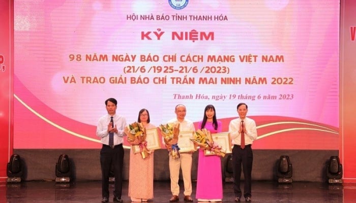 Trao Bằng khen cho 37 tác phẩm đạt Giải báo chí Trần Mai Ninh năm 2022