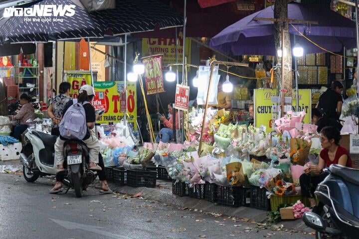 Fresh flowers increase sharply in price on November 20th - 20