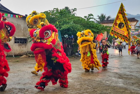 ខេត្ត Quang Ngai៖ ទិដ្ឋភាពសំខាន់ៗនៃពិធីបុណ្យ Dien Truong Ba រូបថត ៤