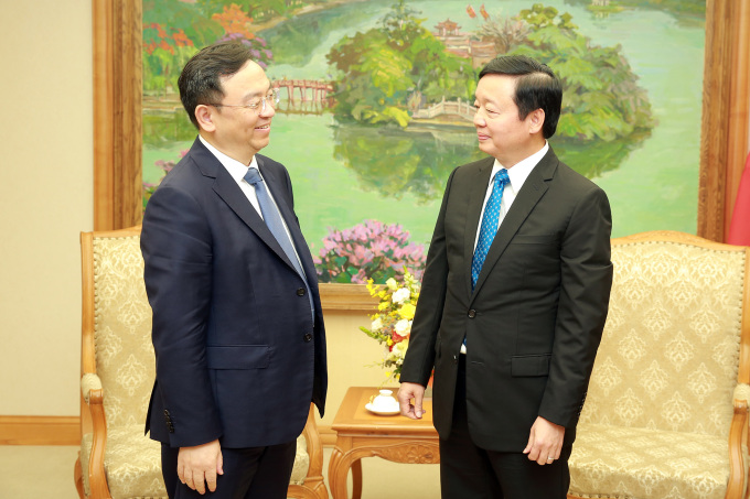 トラン・ホン・ハ副首相が5月5日、BYDの王伝富会長と会談した。写真：VGP