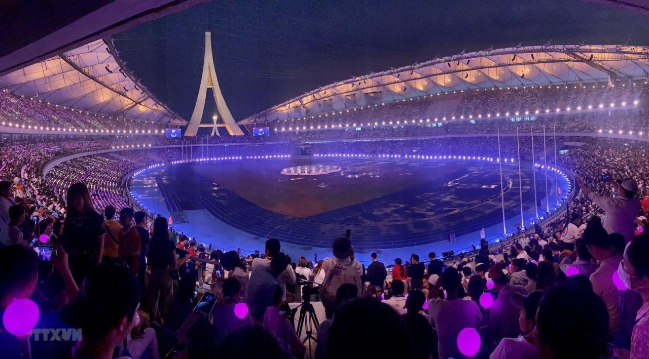 [صورة] صور مبهرة في حفل ختام دورة ألعاب جنوب شرق آسيا الثانية والثلاثين الصورة 6
