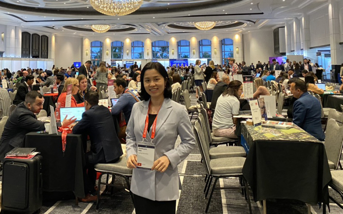 Ms. Huyen attended an educational event in the US in December 2023. Photo: Character provided