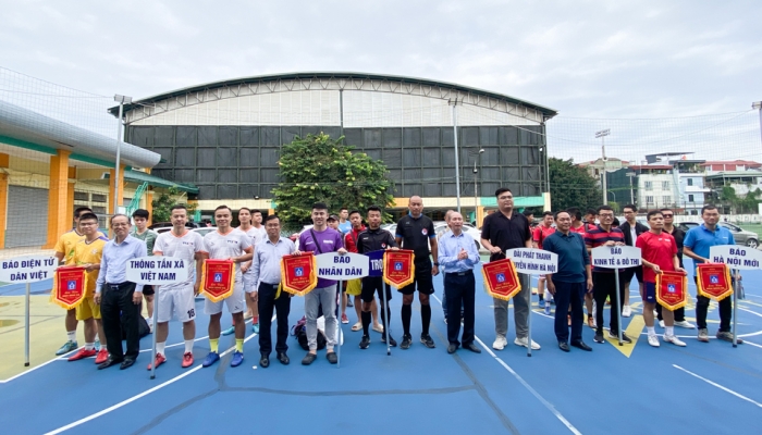 6 Fußballmannschaften nehmen am 28. Open Sports Festival der Hanoi Journalists Association im Jahr 2023 teil