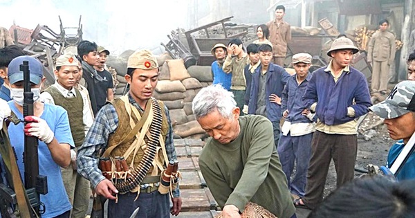 Aus dem Film 'Fehler' Dao, Pho und Klavier