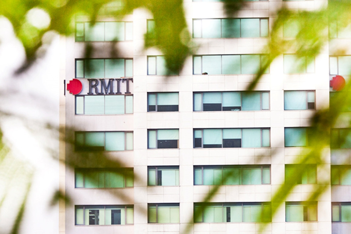 ¿Qué dice la Universidad RMIT sobre la suspensión repentina de inscripciones en el campus de Hanoi?