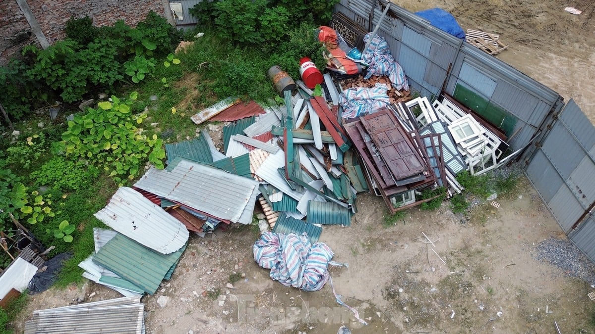 Hanoi : une route de 420 m de long d'une valeur de 1 400 milliards de VND n'est toujours pas terminée après 8 ans Photo 13