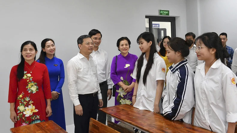 Inauguration du lycée spécialisé Tuyen Quang avec un investissement total de plus de 255 milliards de VND photo 4