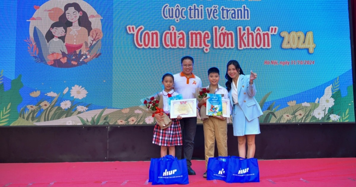 HIUP អមដំណើរការប្រកួតគំនូរ "កូនរបស់ម្តាយធំឡើង 2024"
