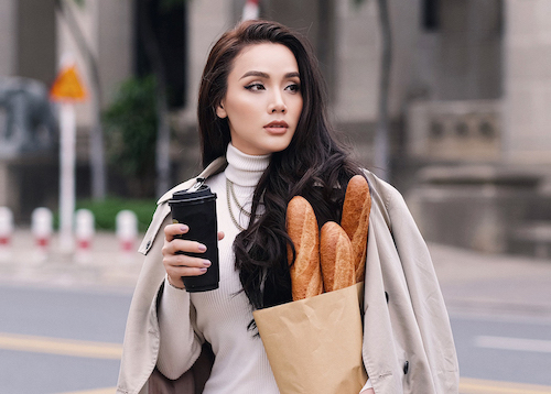 女優トラン・ニュン