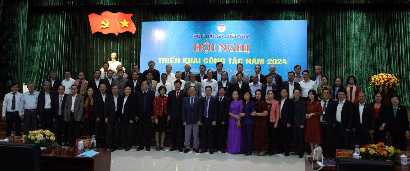 Evento - La Asociación de Abogados de Vietnam realizó una conferencia para implementar el trabajo en 2024 (Imagen 13).