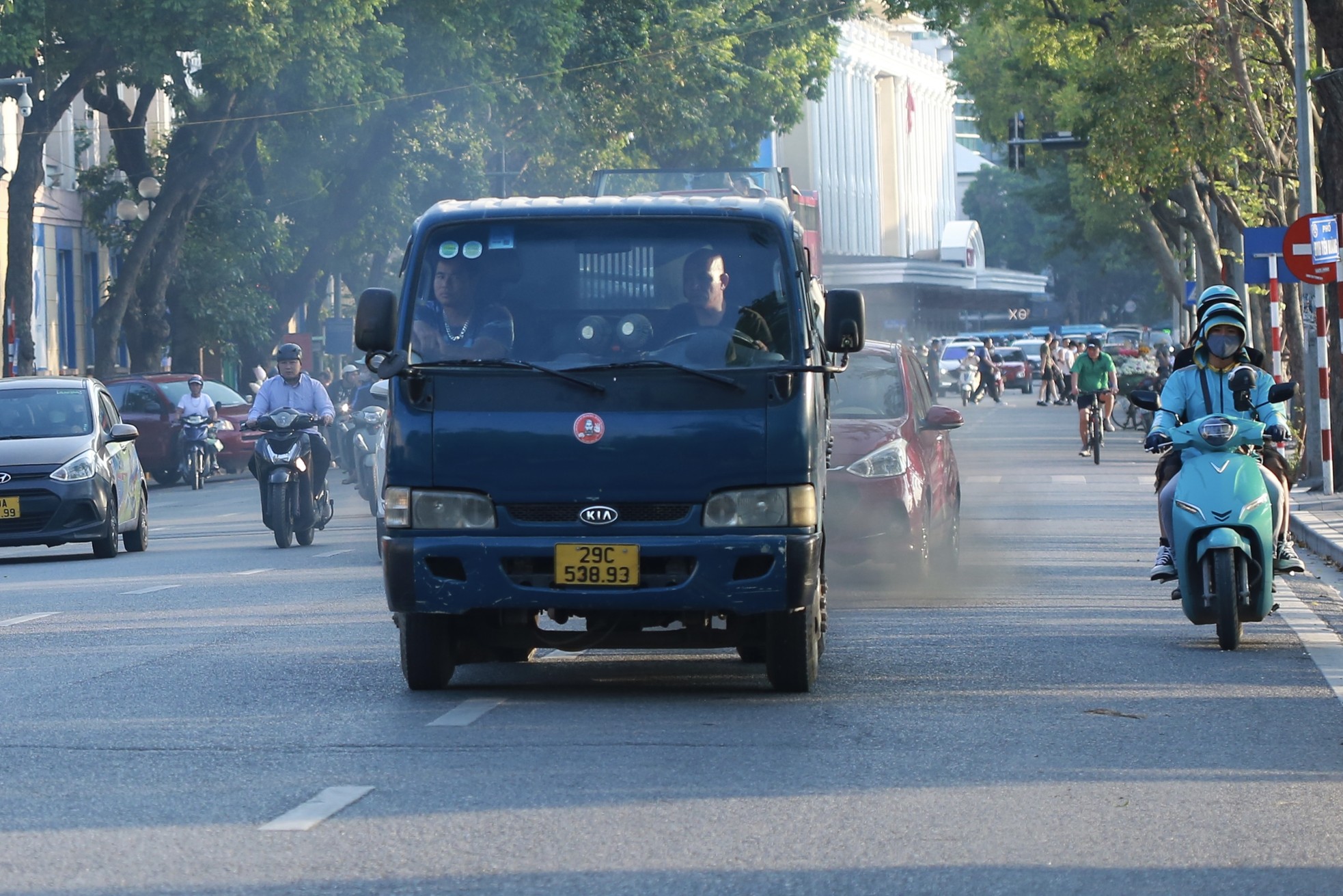 ภาพระยะใกล้ของพื้นที่ฮานอยคาดว่าจะห้ามรถที่ใช้น้ำมันเบนซินในเร็วๆ นี้ ภาพที่ 9