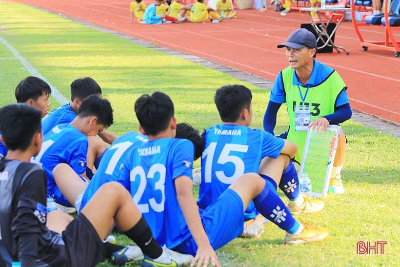 U13 Hong Linh Ha Tinh: ¡Cerrando un viaje, abriendo muchas esperanzas!