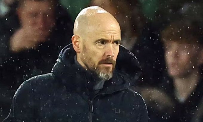 Coach Erik ten Hag was helpless as Man Utd lost their ninth match in the Premier League. Photo: Reuters