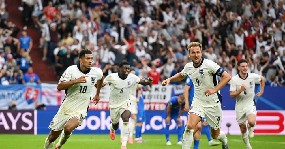 Video bàn thắng Anh 2-1 Slovakia - Vòng 1/8 EURO 2024