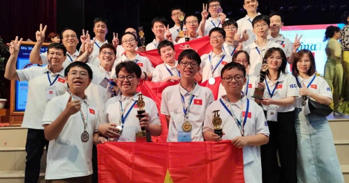 Hanoi has student with highest score at Youth Math Olympiad, surpassing America