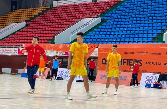 Đội tuyển futsal Việt Nam sẵn sàng cho trận ra quân vòng loại giải châu Á 2024 - Ảnh 6.