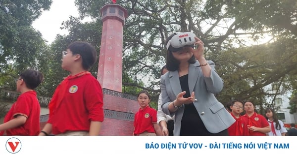 Impresionante exposición interactiva La Torre de la Bandera de Hanoi celebra los 70 años del Día de la Liberación de la Capital