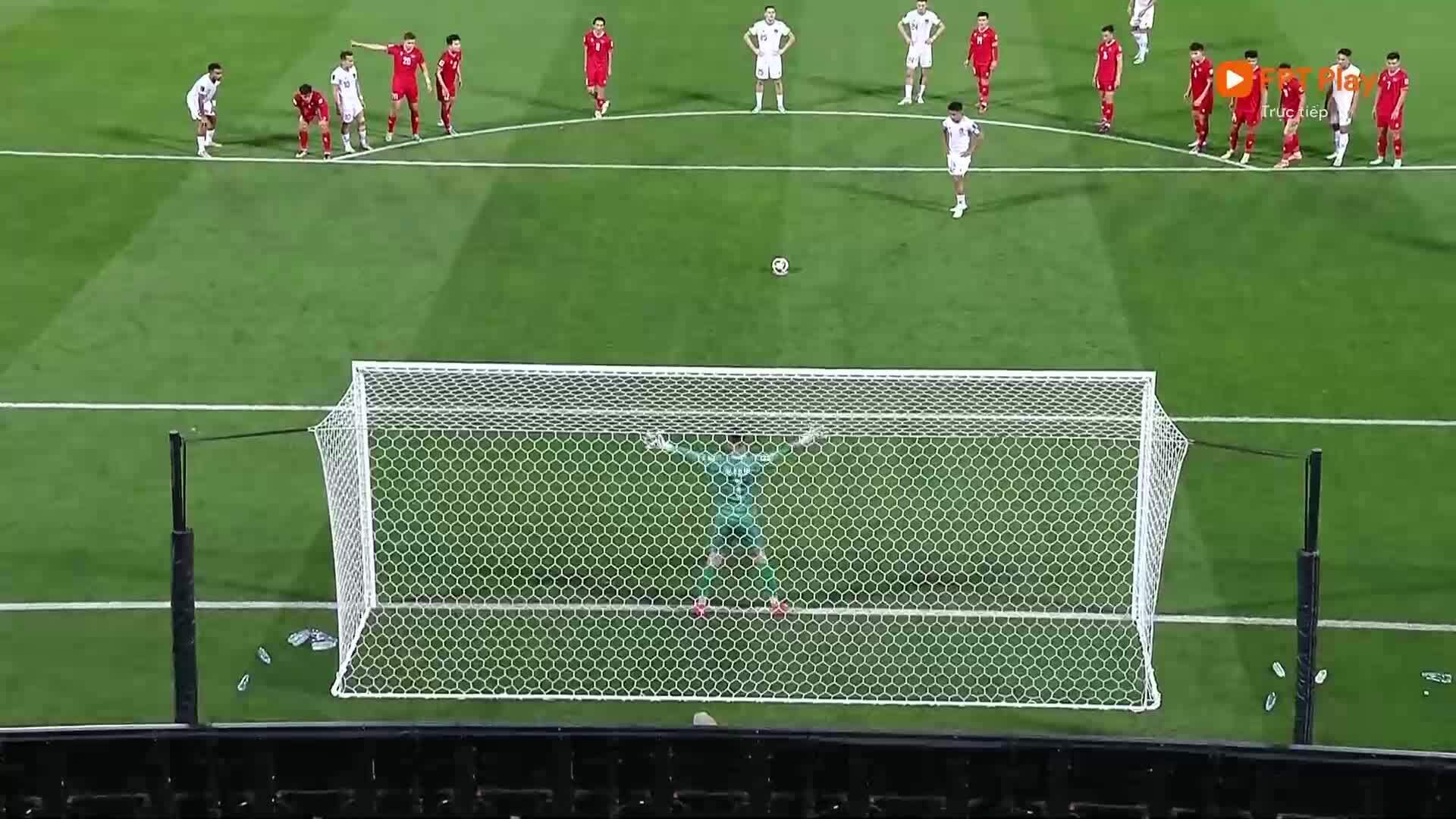 インドネシアがベトナムに1-0でリード