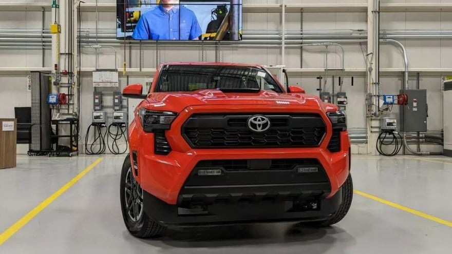 Toyota Tacoma 2024 លក់ក្នុងតម្លៃ ៧៩៩ លានដុង រូបភាព ៣