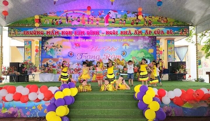 Vui hội trăng rằm được nhà trường tổ chức giúp các bé có thêm các hoạt động văn nghệ, thể dục thể thao ngoài trời đầy bổ ích.