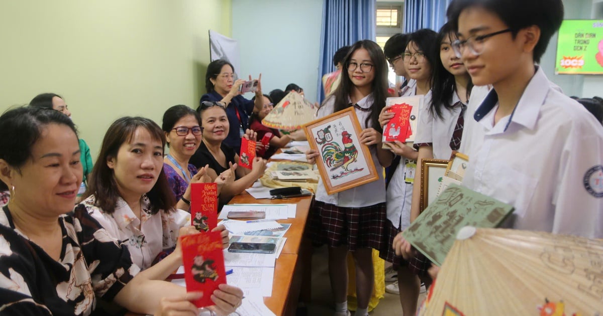 การสอนระดับปริญญา STEM ที่สดชื่น