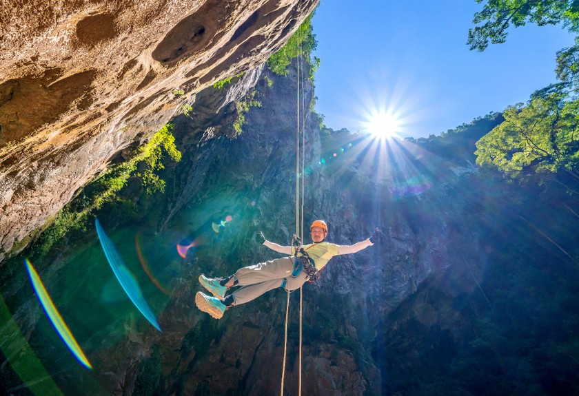 « Talkshow d’experts » sur le tourisme d’aventure et la mission de préservation du patrimoine de Phong Nha – Ke Bang