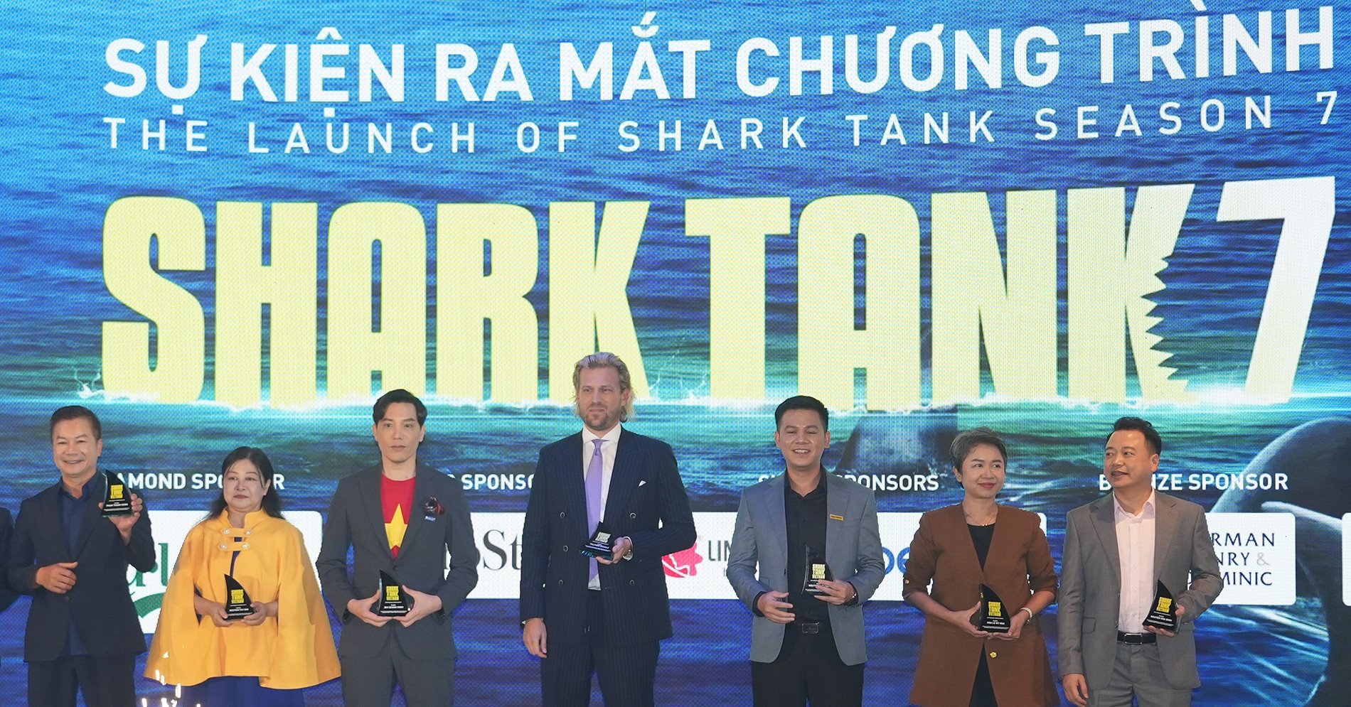 Shark Tank Việt Nam mùa 7 lộ diện dàn ‘cá mập’ mới, có cả ‘cá mập’ ngoại