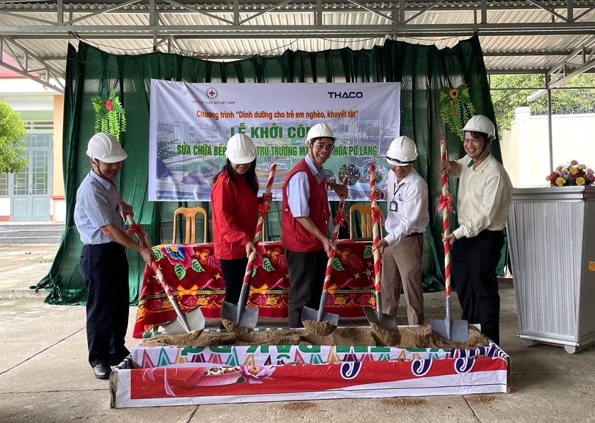 Truong Hai Group supports 200 million VND to repair the kitchen of Hoa Po Lang Kindergarten, photo 1