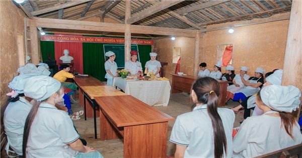 Dong Van (Ha Giang)៖ ខិតខំដោះស្រាយការងារជូនកម្មករ